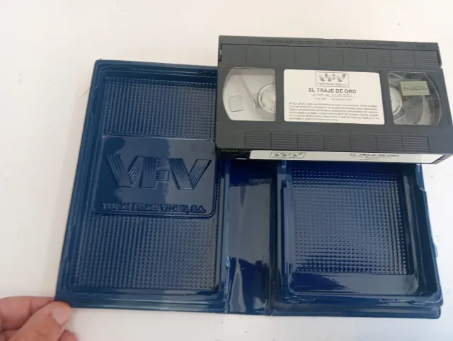 El Traje de Oro VHS