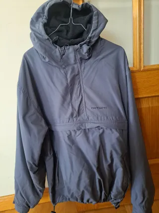 Chaqueta Carhartt Gris con Capucha