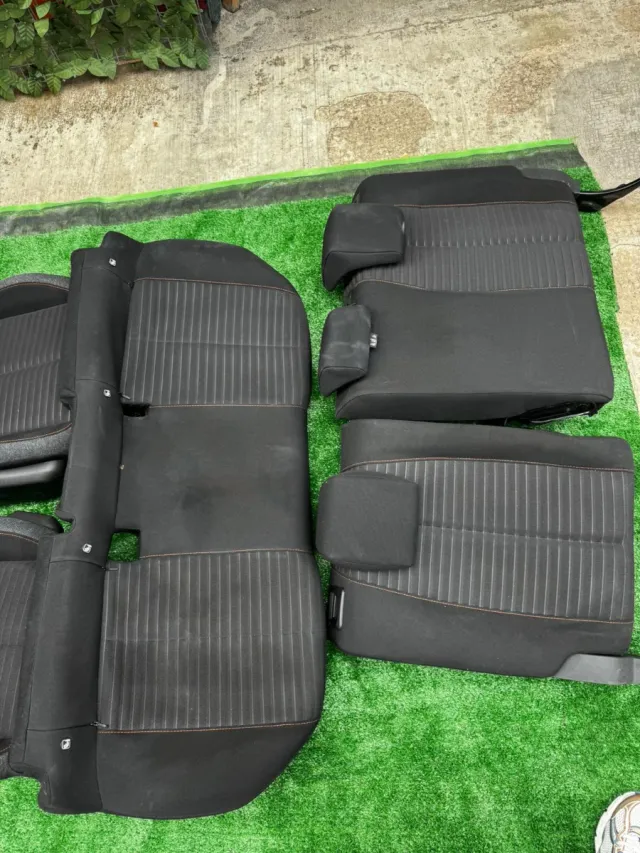 Sedili Peugeout 208 2024