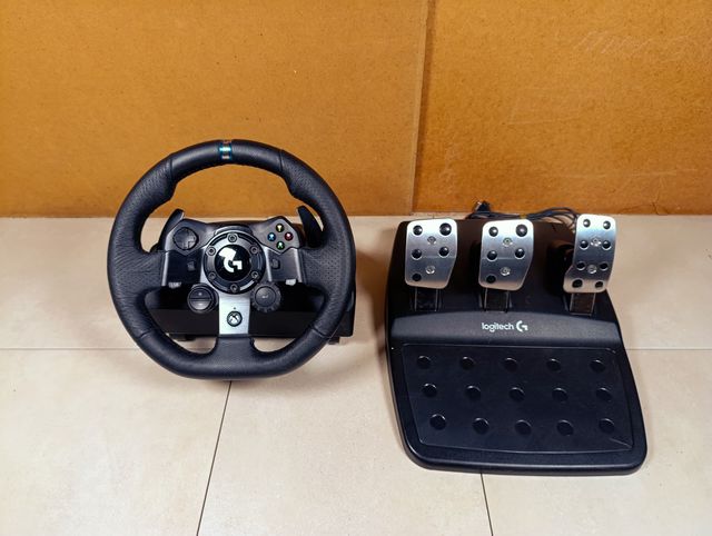 Logitech G923 Xbox - Volante + Pedaliera