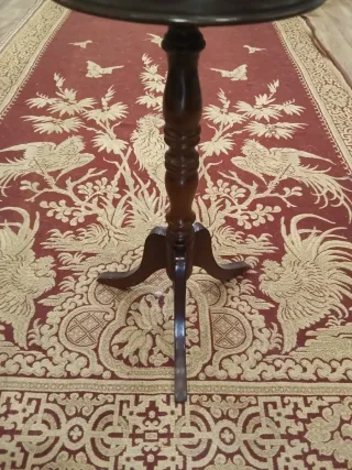 Soporte para macetas de madera