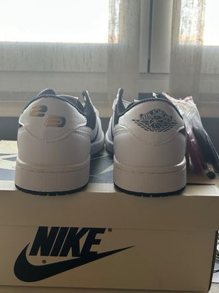 Jordan Travis Scott Negro Blanco