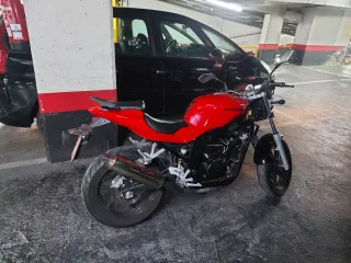 Hyosung GT 125 Comet Roja