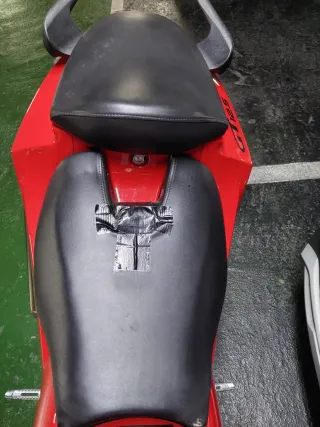 Hyosung GT 125 Comet Roja