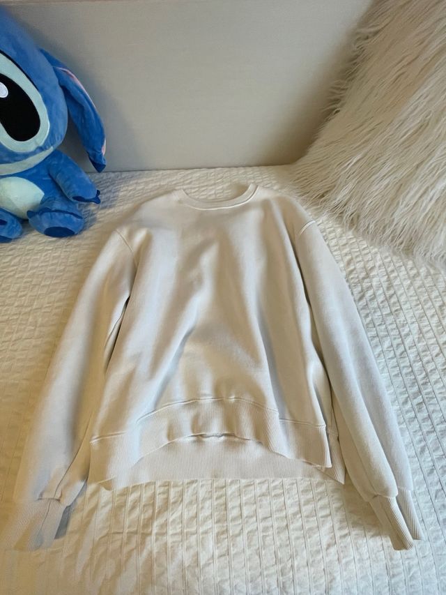 Sudadera blanca básica