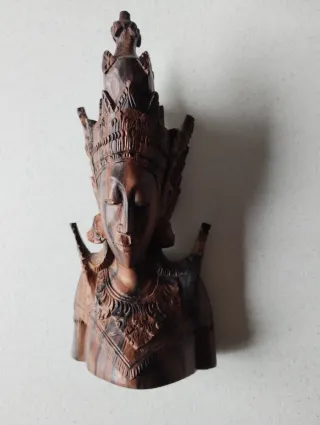 Antica Scultura in legno decorativa.