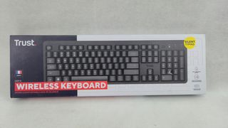 Trust Wireless Keyboard AZERTY Teclado Silencioso