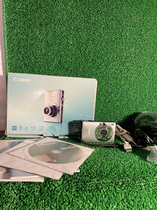 Canon IXUS 80 Digital Camera