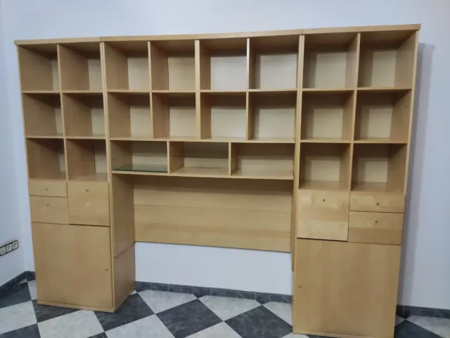 Módulo de escritorio de madera y cristal