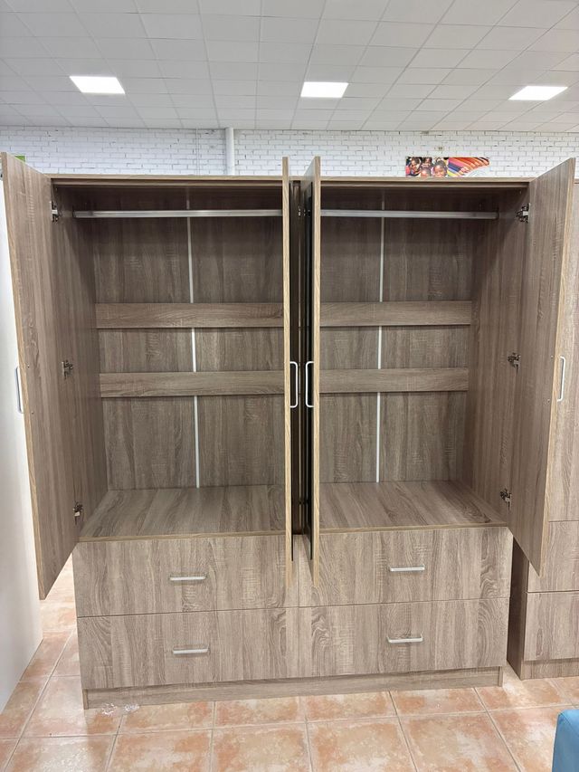 Nuevos!! Armario con espejo de 4 Puertas!!