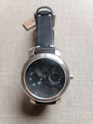 Reloj Uno de 50 Negro y Plateado