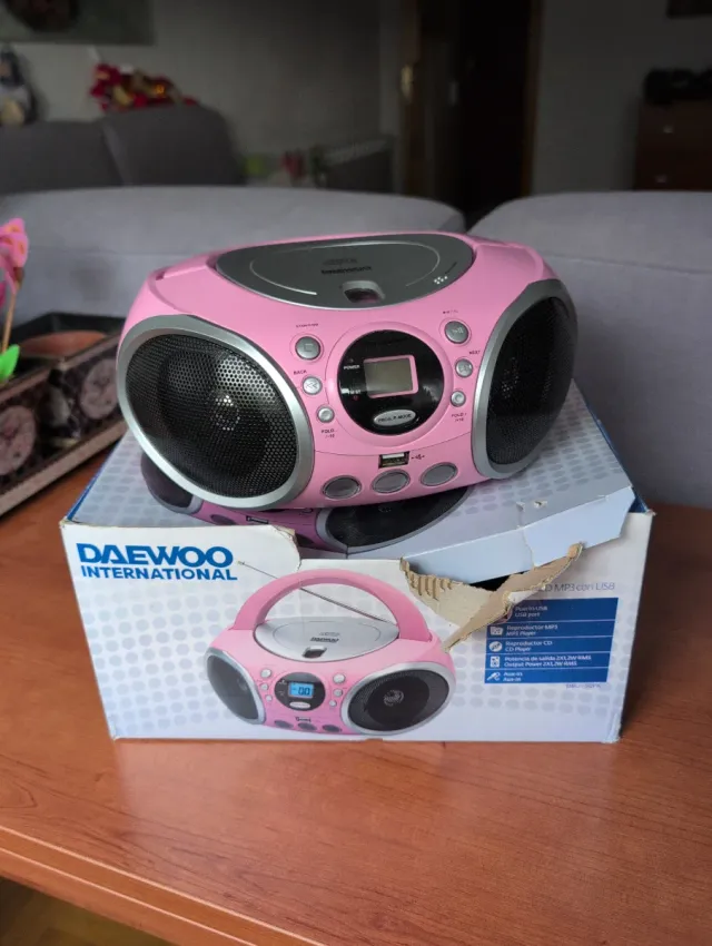Radio CD MP3 con USB Rosa