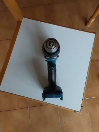 TALADRO MAKITA PERCUTOR MODELO DHP481 