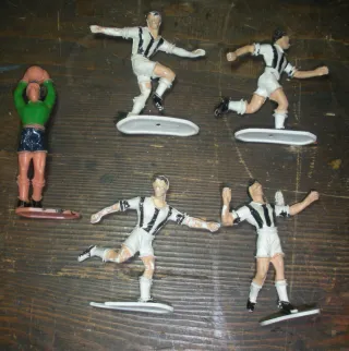 Lotto 5 Calciatori Juventus Patentado Comansi rari