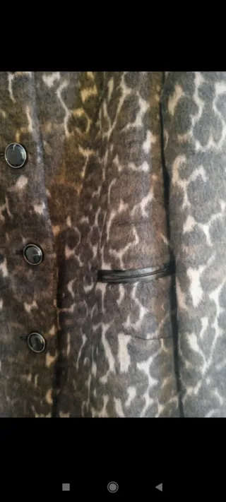 Abrigo corto estampado leopardo