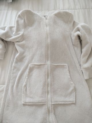 Chaqueta pijama Oysho con orejas