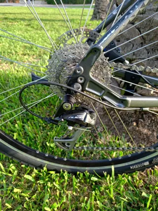 BICICLETA TREKKING HIBRIDA SPECIALIZED SIRRUS 