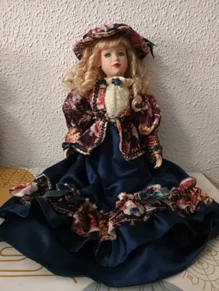 Bellissime bambole in porcellana da 15 a 20€