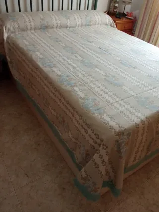 Colcha antigua floral