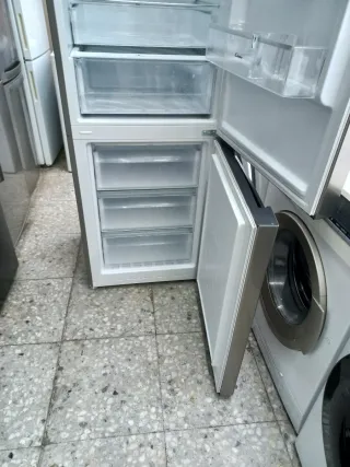 Nevera Candy plateada