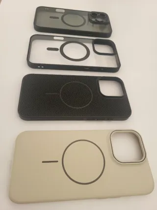 4 custodie per iPhone 16 Pro Max + 1 Samsung S21