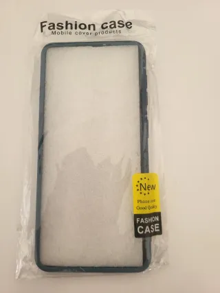 4 custodie per iPhone 16 Pro Max + 1 Samsung S21