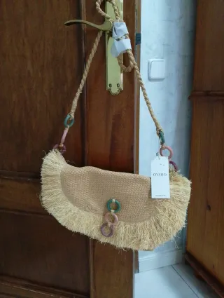 Bolso Oysho paja flecos beige