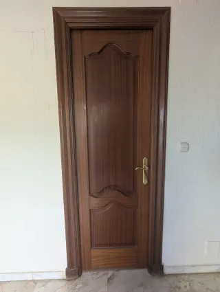 7 Puertas de madera maciza