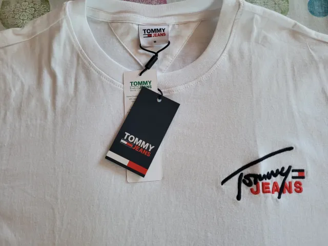 Camiseta Tommy Jeans original a estrenar.