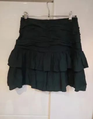 Falda Zara verde volantes Talla XS