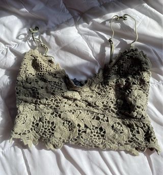 Top Bershka Crochet Verde Talla XS