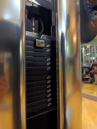 Gluteus Machine - New Form Oxide