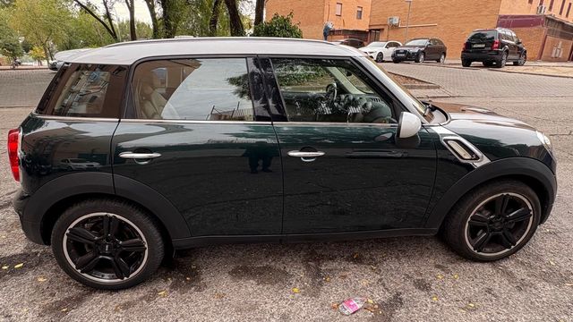 MINI Countryman 2011
