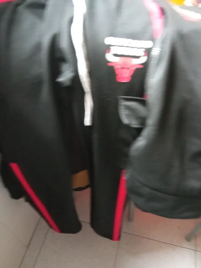 Chándal Chicago Bulls Negro y Rojo