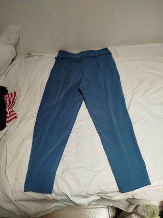 Pantalón de mujer en color lila