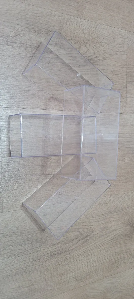 Protector acrílico para coleccionables