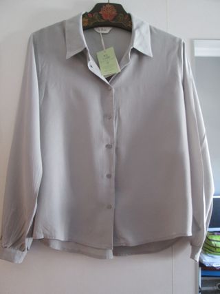 BLUSA GRIS VERDOSO ESEOESE