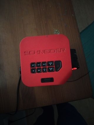 Reloj Despertador Proyector Schneider Rojo