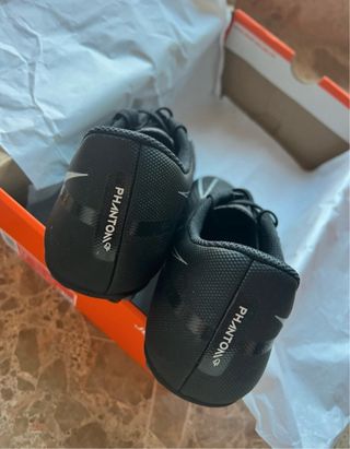 Zapatillas Nike Phantom Fútbol Negras Blancas