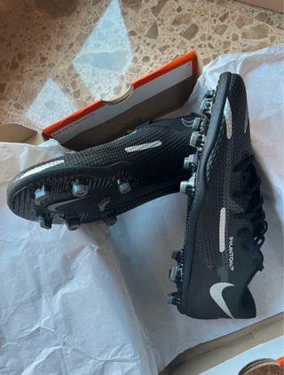 Zapatillas Nike Phantom Fútbol Negras Blancas