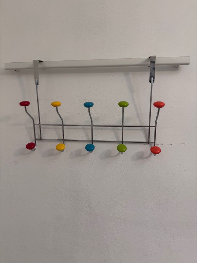Perchero de puerta multicolor