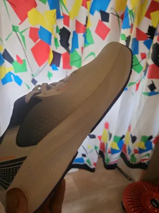 Zapatillas deportivas nuevas Talla 43