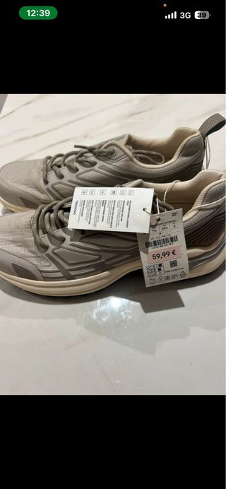 Zapatillas Oysho trail beige/gris