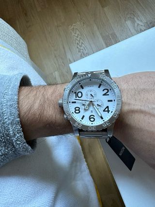Reloj Nixon 51-30 Chrono White