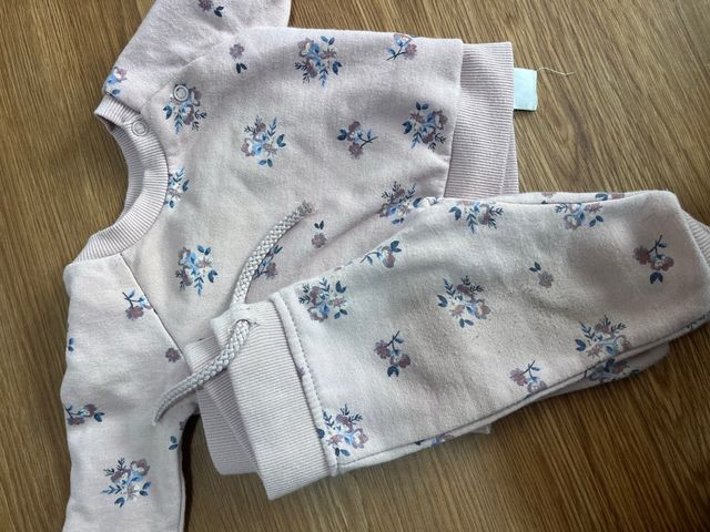 Conjunto rosa floral 0/3m