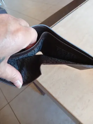 Cartera Loewe azul y gris con monograma