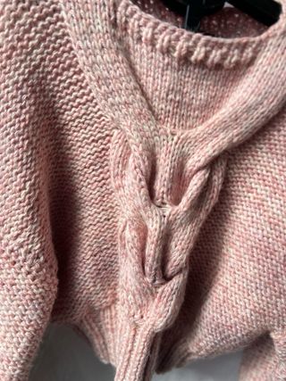 Jersey tejido a mano rosa