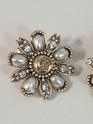 Pendientes Vintage Gucci Flor Perlas y Cristales