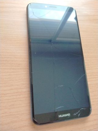 Huawei Y6 2018 Nero, Schermo Rotto