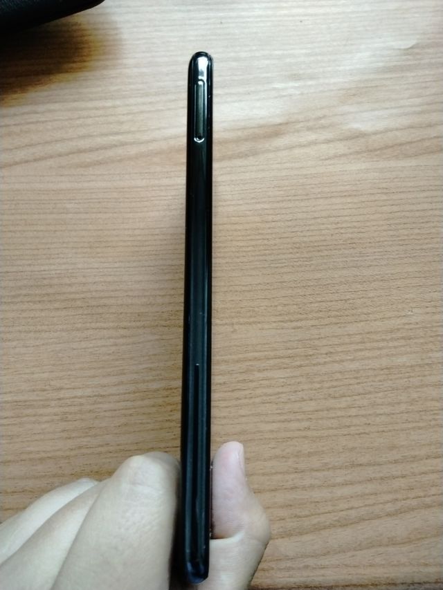 Huawei Y6 2018 Nero, Schermo Rotto